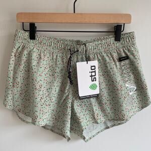 Stio Womens Terral Run Shorts 3" Size M Green Pink Speckles Feminine Outdoor Nwt